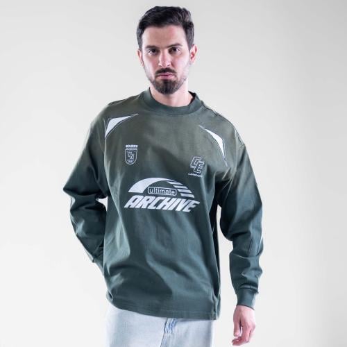 تيشيرت كم طويل مغسول بطبعه مميزه - اخضر