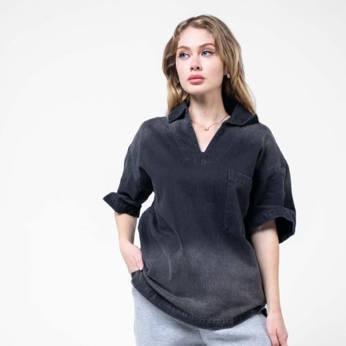 قميص الوان مدرجه و جيب امامى مربع - أسود