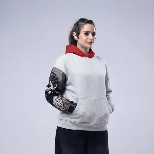 هودي سادة اوفر سايز تطريز الكم الايمن انمى الجوكر...