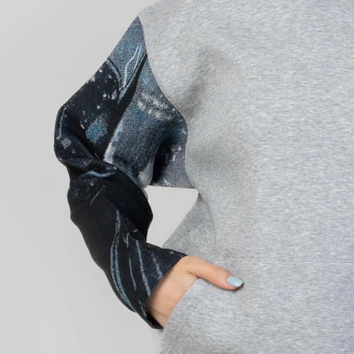 هودي سادة اوفر سايز انمي تطريز الكريم الايمن انمي...