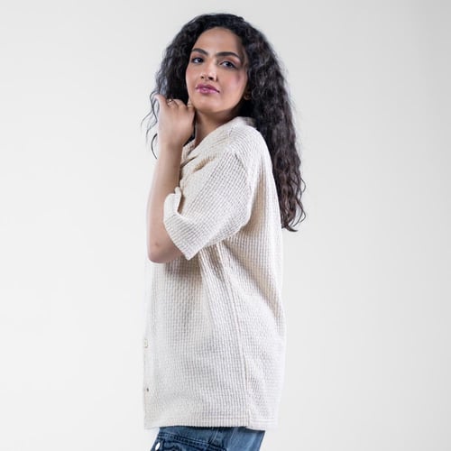 قميص قطن اوفرسايز بنسيج بارز باكمام قصيرة - بيج