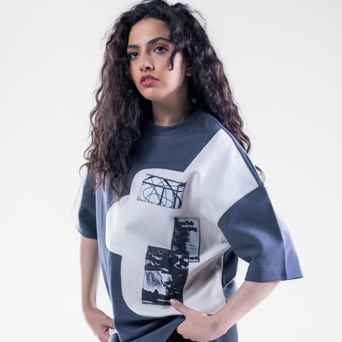 تيشيرت اوفر سايز خامه طبيه بطبعه امامية،أكمام قصير...