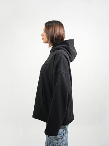 هودي بتطريز مميز أمامي وخلفي - اسود