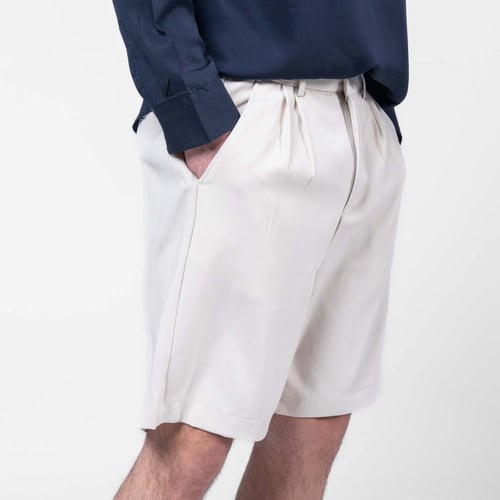 شورت كاجول بتصميم بسيط وعملى - بيج