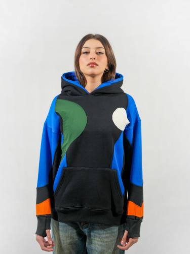 هودي مميز بألوان متعددة مع قصة الاصبع - اسود