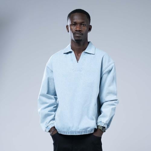 قميص جينز أوفرسايز بياقة مفتوحة وقصة ريجلان وحواف...