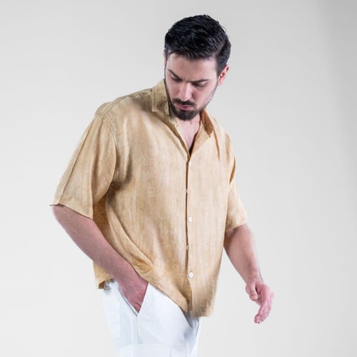 قميص صيفي بوليستر قصة كورية - بيج فاتح