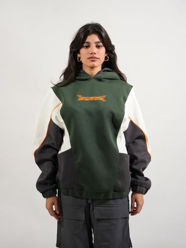 هودي بطبعه أمامية وجيوب جانبية ملونة - اخضر