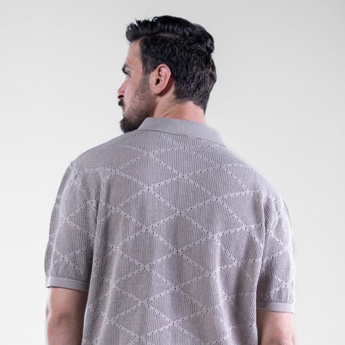 تيشيرت بولو كلاسيك بتفاصيل كاجول خامة ناعمة وخفيفة...