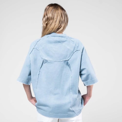 تيشيرت برقبه دائرية بقصة اماميه وخلفيه وجانبيه - أ...