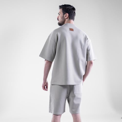 طقم شورت وتيشرت أوفرسايز بألوان مميزة عملى كاجوال...