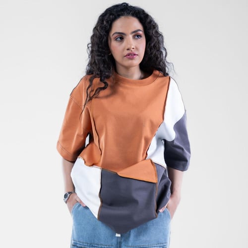 تيشيرت اوفرسايز كاجوال باللوان اماميه متعدده أكمام...