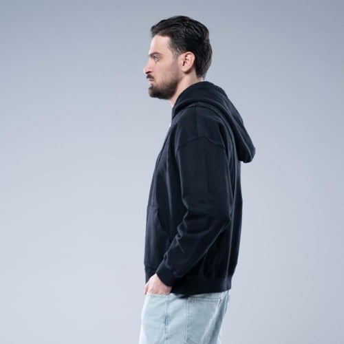 هودي اوفرسايز بسحاب عند فتحة الرقبة وجيبين منفصلين...