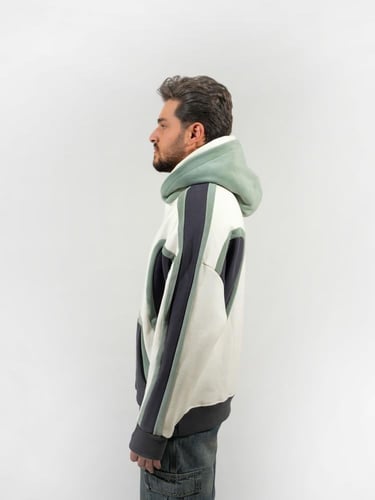 هودي بخطوط مميزة ملونة - ابيض - رصاصي