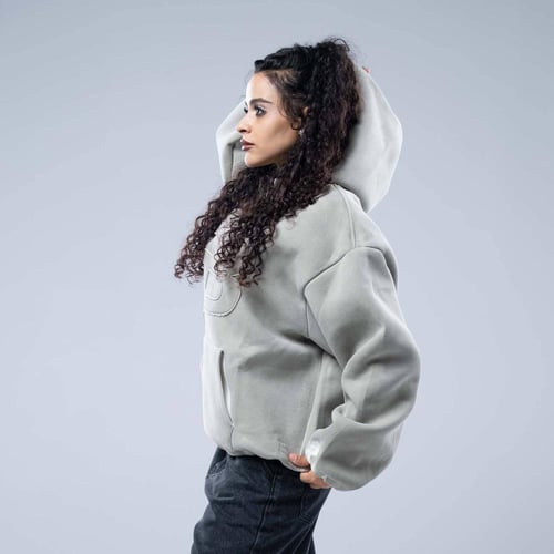 هودي اوفرسايز بكاب تطريز حرف بارز بجيوب - رمادي فا...