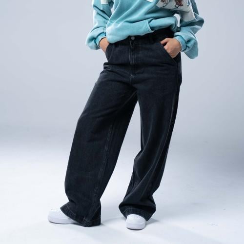 بنطلون جينز أوفرسايز بخصر مرتفع وقصة ساق مستقيمة و...