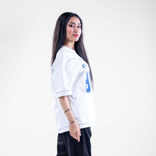 تيشيرت أوفرسايز بطباعة Evening Breeze 90 بقصة عصري...