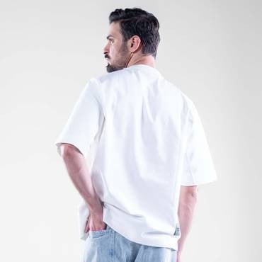 تيشيرت أبيض أوفرسايز بطباعة Daylight بخامة قطن مري...