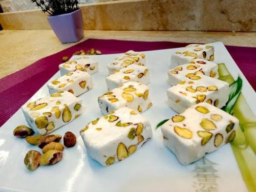 نوجا بيضاء