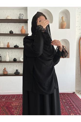 عباية انيقة بقماش الكريب مزينة بالدانتيل