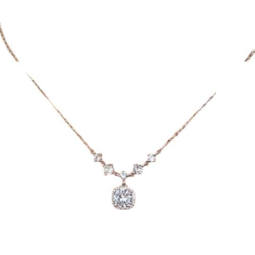 قلادة فخمة من فضة