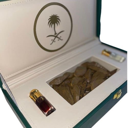 صندوق إهداء فاخر - دهن عود كمبودي + مروكي بيور + م...