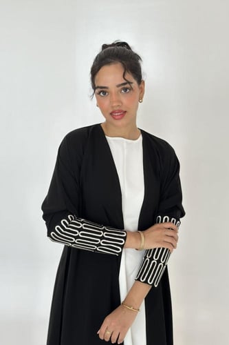 عباية كريب | أكمام تطريز