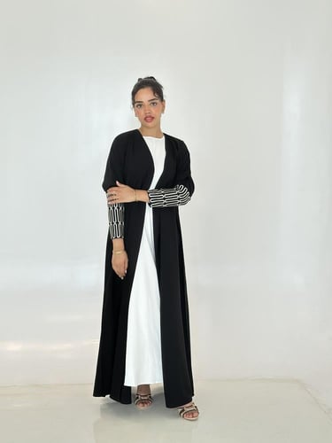 عباية كريب | أكمام تطريز