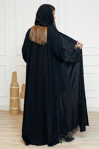 عباية كريب نواعم كوري | أكمام الدانتيل الفاخر