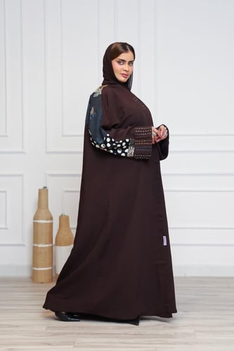 عباية كريب مغسول بني | قطن هندي ولمسة تطريز