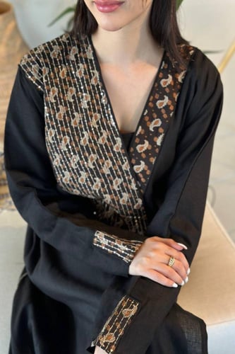 عباية لينن | كريب مع قطن مطرز