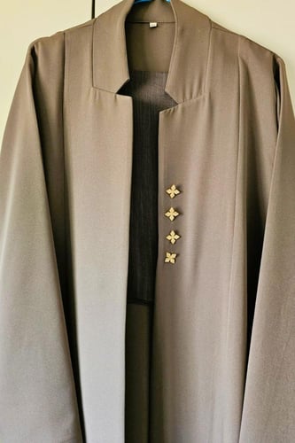 عباية كريب بليزر | ازرير ذهبي