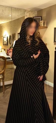 Al-Hanouf abaya