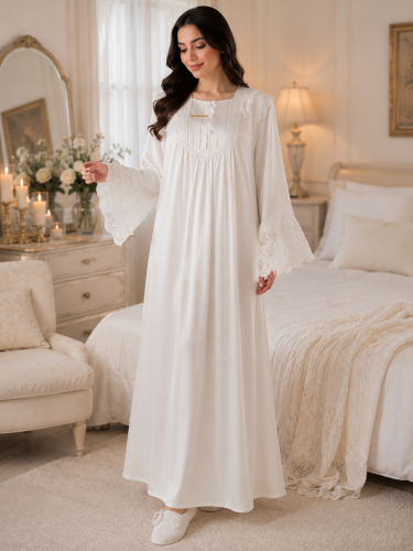 Padded cotton shirt with a soft Kuwaiti fabric.