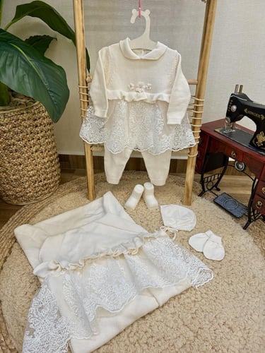 طقم خمس قطع بناتي صوف-