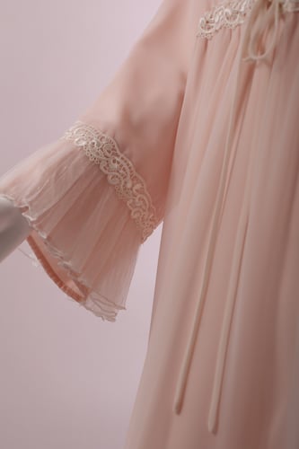 قميص مبطن قطن مع شيفون كويتي.