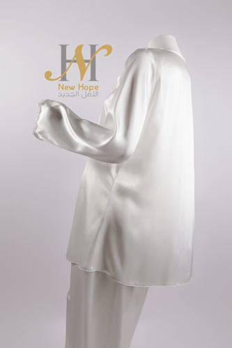 بجامة 3 قطع مع روب شيفون كويتي سكري