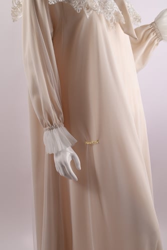 قميص مع دانتيل و كلفه كويتي