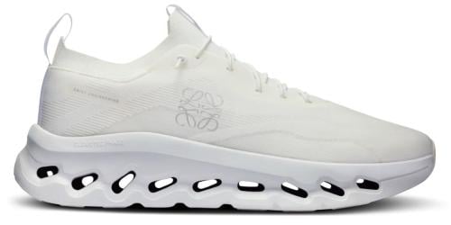 حذاء لويفي كلاودتيلت ابيض