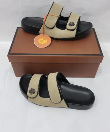 نعال لورو بيانا