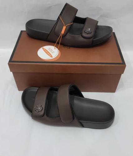 نعال لورو بيانا