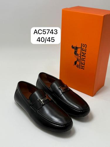 حذاء كاجوال هيرمز