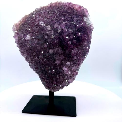 تحفة من الأماتيست (الجمشت) الخام