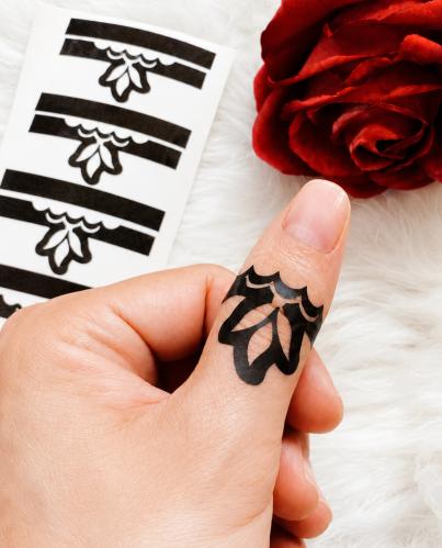 Henna finger sticker T28
