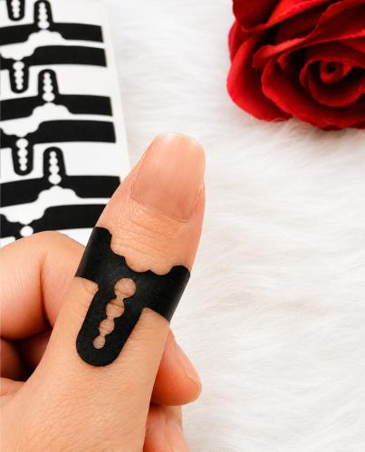 Henna finger sticker T27