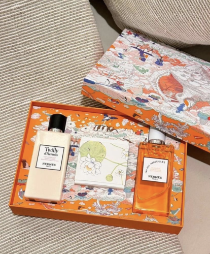 طقم ايرميز للاستحمام