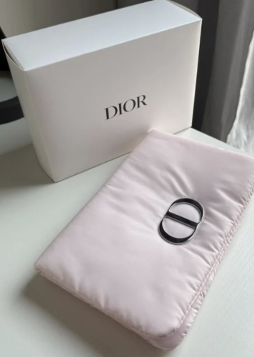 شنطة ديور بينك بف