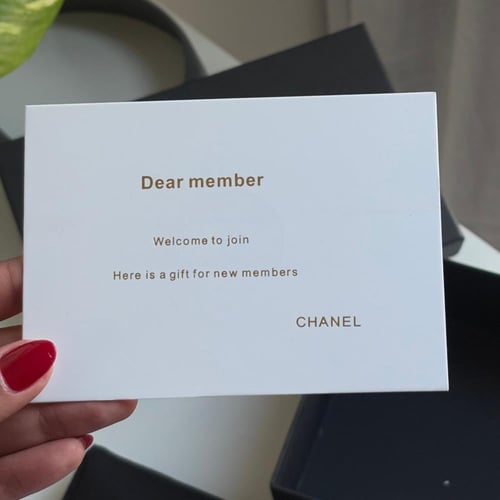 شنطة شانيل شامل البوكس والكرت