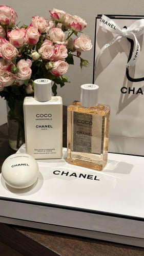عرض بوكس كوكو شانيل (شور جل -لوشن جسم -كريم يد) (ش...