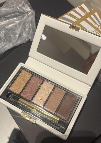 باليت Dior